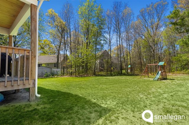 627 S Walker Road, Muskegon, MI 49442