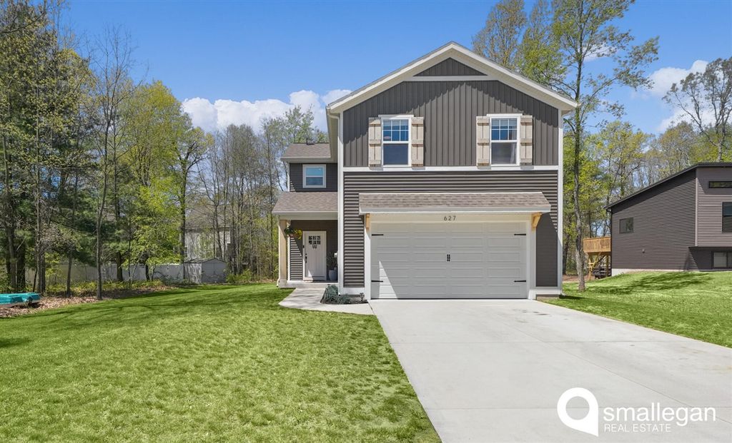 627 S Walker Road, Muskegon, MI 49442