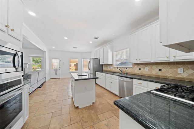 12018 Mckinney Falls Lane, Sugar Land, TX 77498