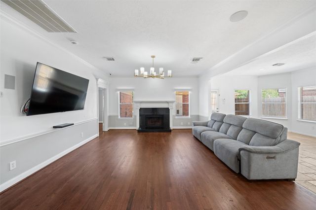 12018 Mckinney Falls Lane, Sugar Land, TX 77498