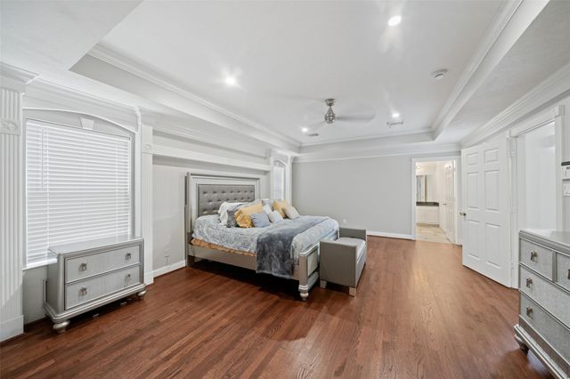 12018 Mckinney Falls Lane, Sugar Land, TX 77498