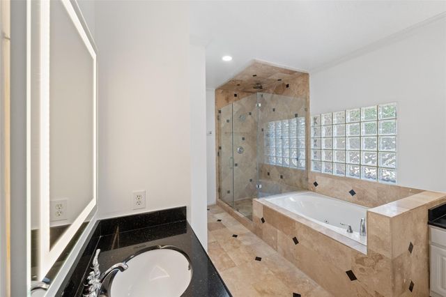 12018 Mckinney Falls Lane, Sugar Land, TX 77498