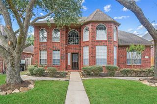 12018 Mckinney Falls Lane, Sugar Land, TX 77498