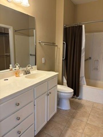 2027 Balmoral Dr, Kerrville, TX 78028