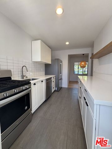 751 18th Street A, Santa Monica, CA 90402