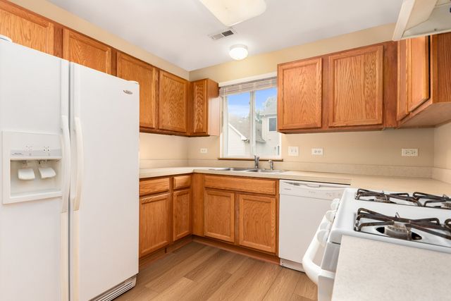 2611 Canyon Drive 2611, Plainfield, IL 60586