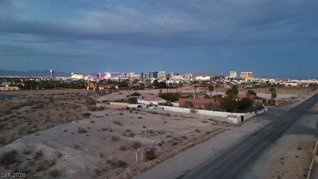 Patrick, Las Vegas, NV 89118