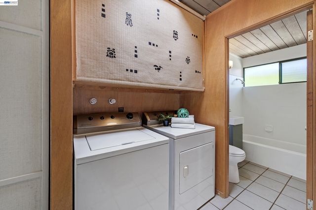 5354 Greenridge Rd, Castro Valley, CA 94552