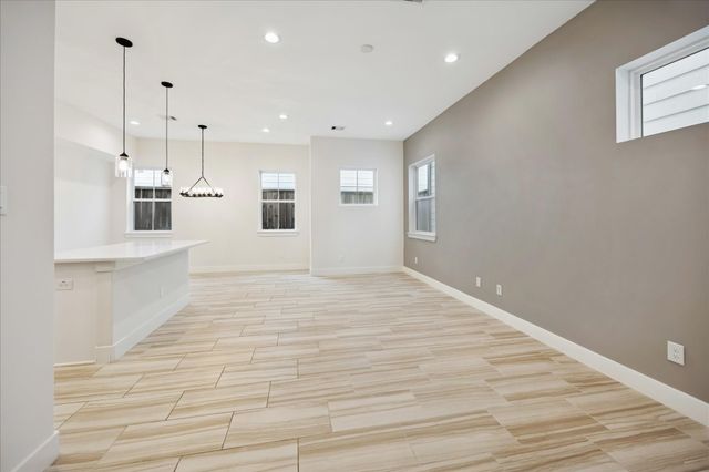 414 N Live Oak Street A, Houston, TX 77003