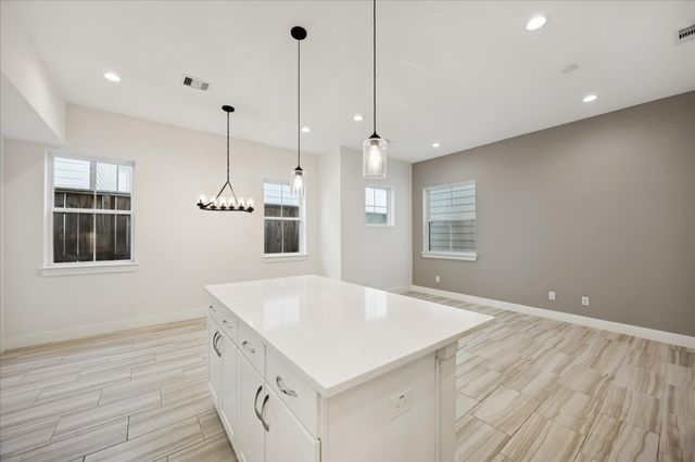 414 N Live Oak Street A, Houston, TX 77003