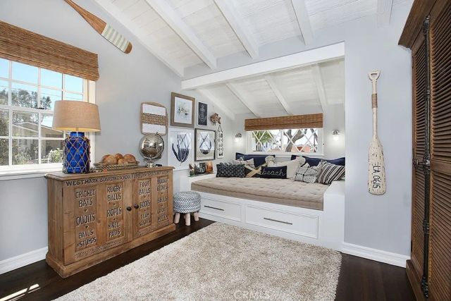 554 Hazel Drive, Corona Del Mar, CA 92625