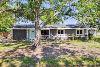 401 PATICA ROAD NE, St Petersburg, FL 33702