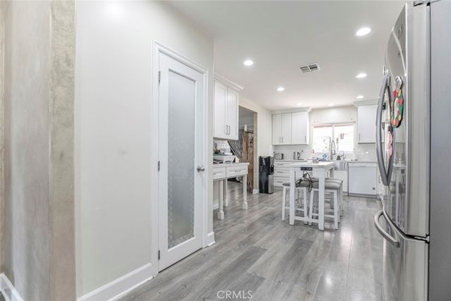 4710 Ventura Canyon Avenue, Sherman Oaks, CA 91423