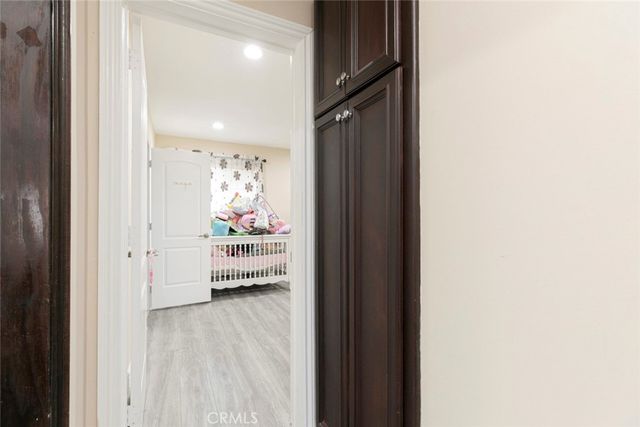 4710 Ventura Canyon Avenue, Sherman Oaks, CA 91423