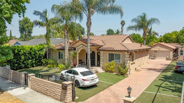 4710 Ventura Canyon Avenue, Sherman Oaks, CA 91423