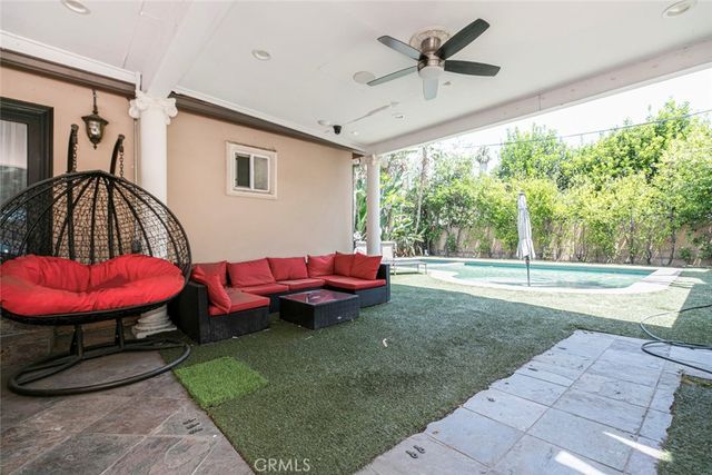 4710 Ventura Canyon Avenue, Sherman Oaks, CA 91423