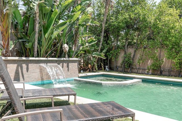 4710 Ventura Canyon Avenue, Sherman Oaks, CA 91423