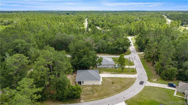 2720 W Royal Palm Drive, Citrus Springs, FL 34434