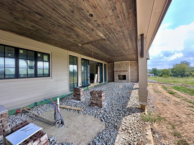 1855 Savannah Springs Dr, Franklin, TN 37064