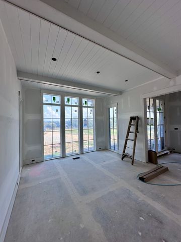 1855 Savannah Springs Dr, Franklin, TN 37064
