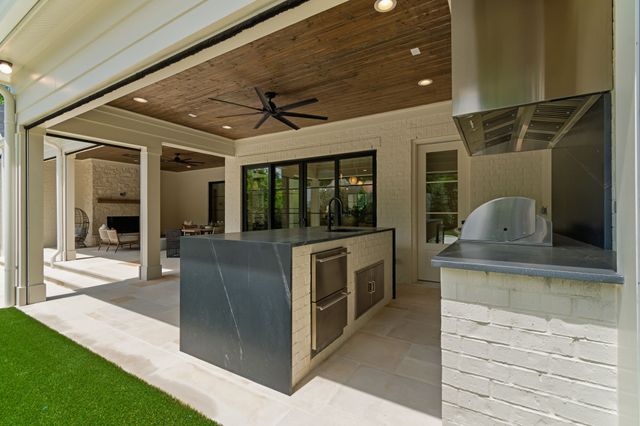 1855 Savannah Springs Dr, Franklin, TN 37064