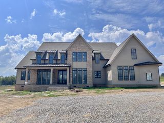 1855 Savannah Springs Dr, Franklin, TN 37064