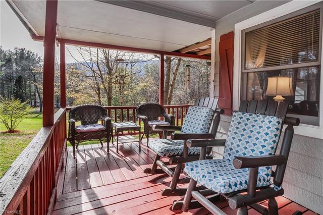 6414 Summit Road, Purlear, NC 28665