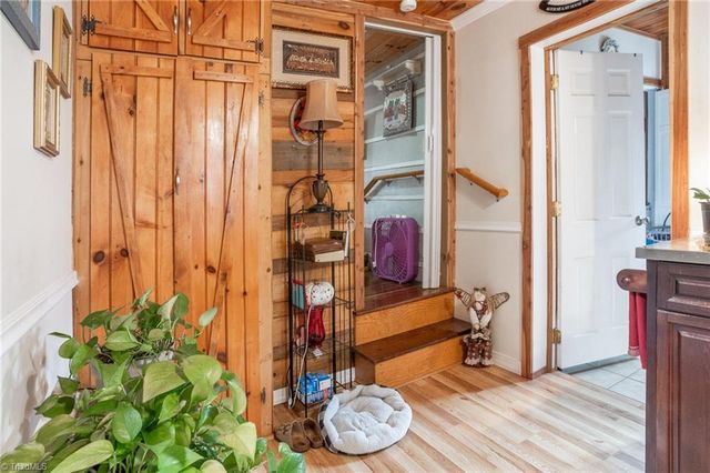 6414 Summit Road, Purlear, NC 28665