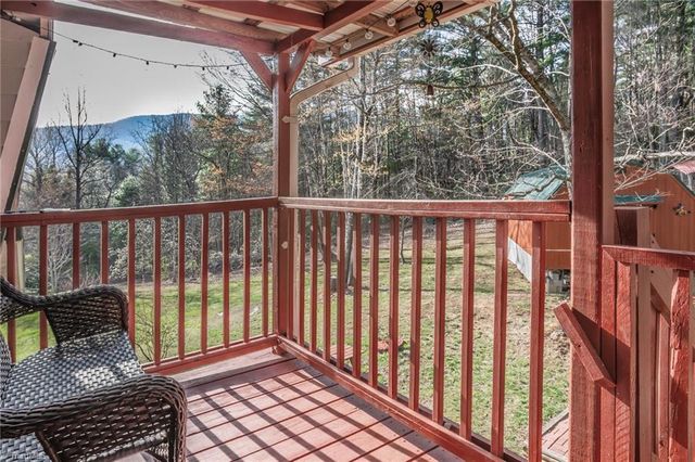 6414 Summit Road, Purlear, NC 28665