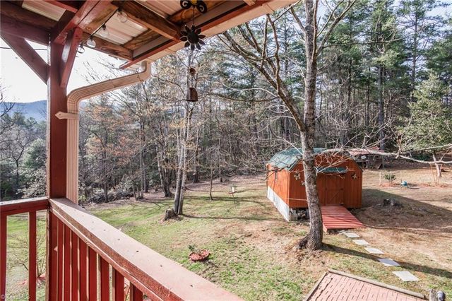 6414 Summit Road, Purlear, NC 28665