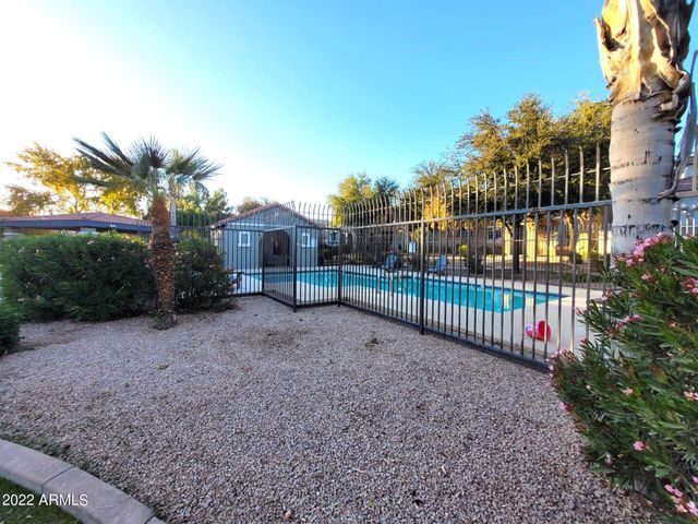 1930 E HARRISON Street, Gilbert, AZ 85295