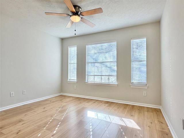 3637 Pecan Crossing Lane, La Porte, TX 77571