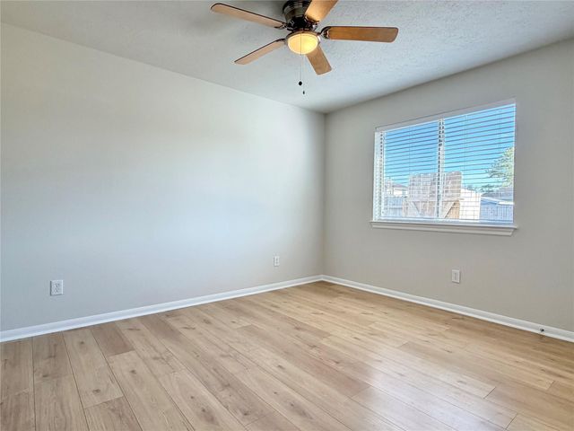 3637 Pecan Crossing Lane, La Porte, TX 77571