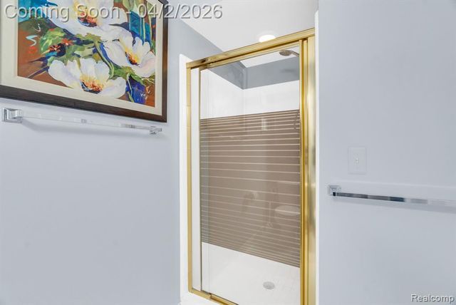 1300 Clearview Street 15, Waterford, MI 48327