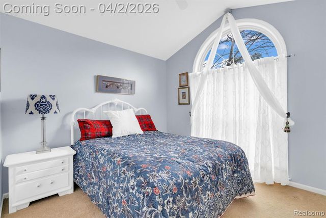 1300 Clearview Street 15, Waterford, MI 48327