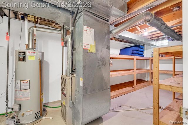 1300 Clearview Street 15, Waterford, MI 48327