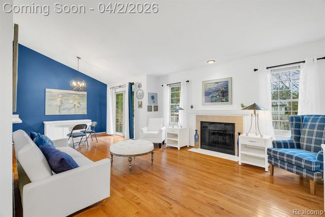 1300 Clearview Street 15, Waterford, MI 48327