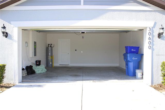 30600 THUNDERBIRD DRIVE, Wesley Chapel, FL 33545