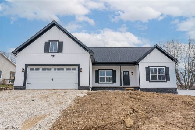 4691 Stevie Avenue SW, Massillon, OH 44646