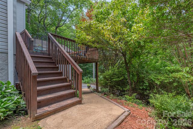 5 Summer Savory Court, Flat Rock, NC 28731