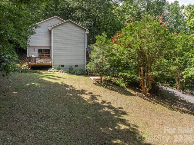 5 Summer Savory Court, Flat Rock, NC 28731