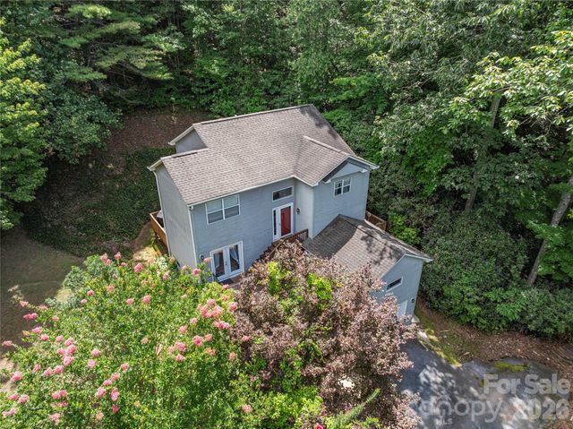 5 Summer Savory Court, Flat Rock, NC 28731