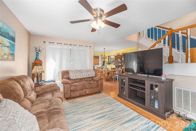 5 Summer Savory Court, Flat Rock, NC 28731
