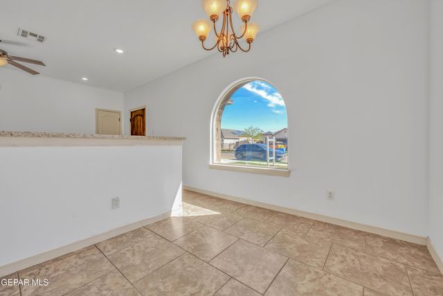 1093 CHRIS FORBES Circle, Socorro, TX 79927