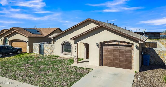1093 CHRIS FORBES Circle, Socorro, TX 79927