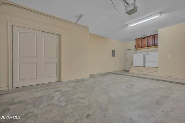 1093 CHRIS FORBES Circle, Socorro, TX 79927