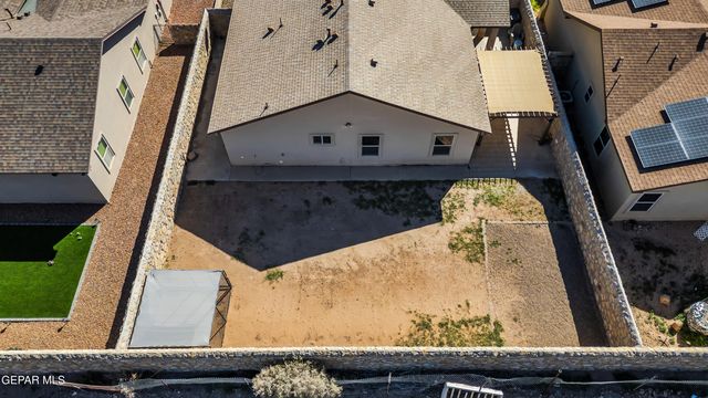 1093 CHRIS FORBES Circle, Socorro, TX 79927