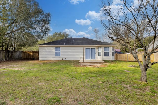 4803 Young Road, Crestview, FL 32539