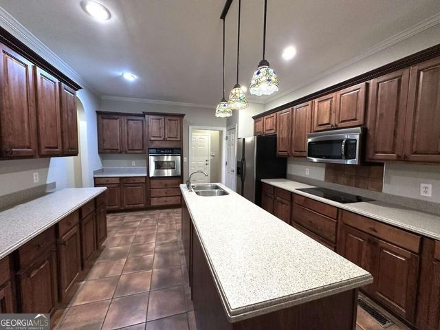 47 Stone Gate Drive NW, Cartersville, GA 30120