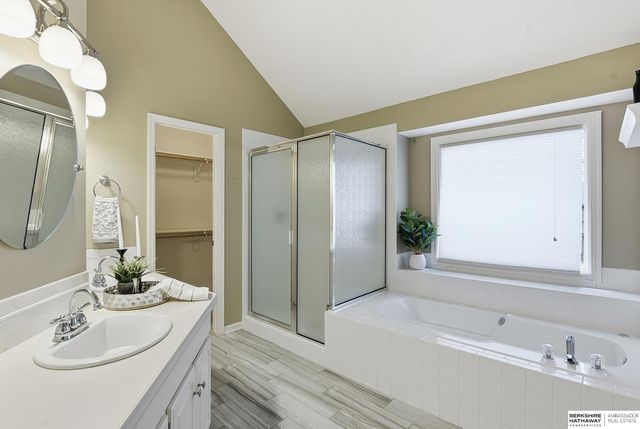 5516 N 139th Avenue, Omaha, NE 68164